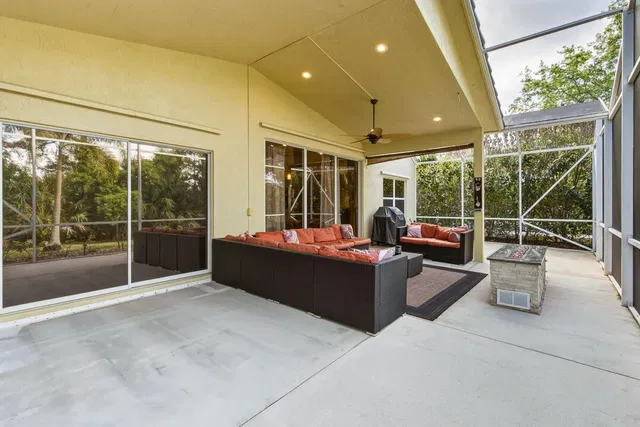 Residence photo 42