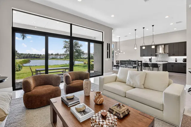Boca Bridges Residence photo 12