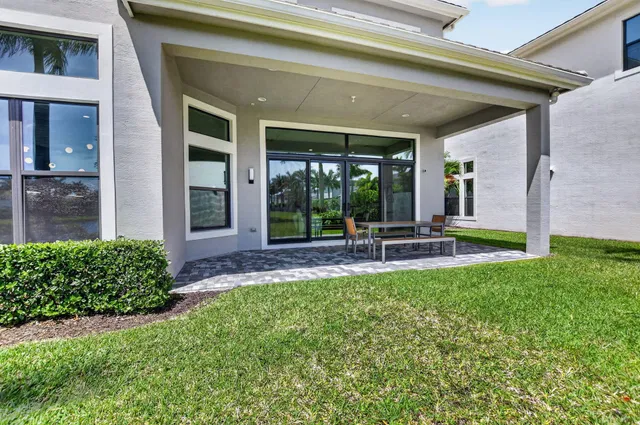Boca Bridges Residence photo 21