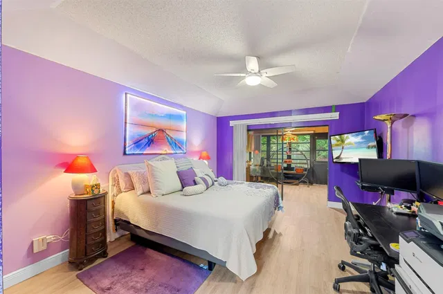 Residence photo 12