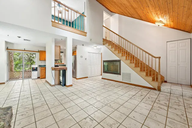  Residence photo 26