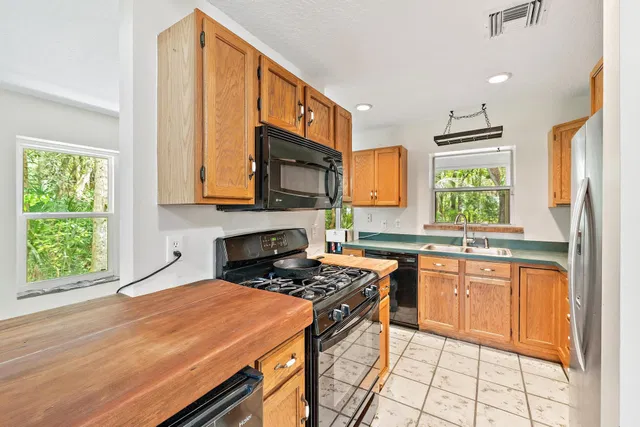 Residence photo 27
