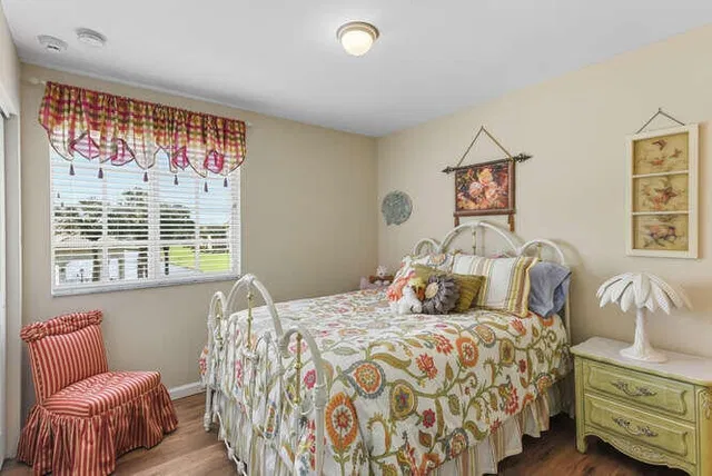 Unit 211 photo 13