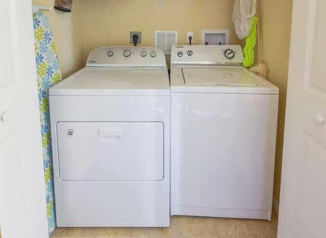 Unit 211 photo 36