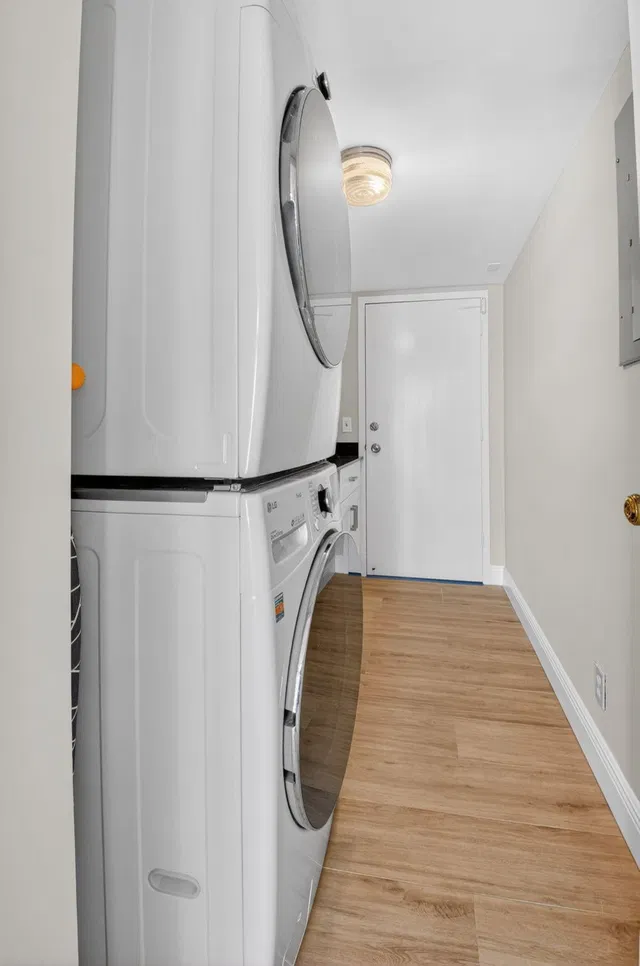 Unit 304 photo 26