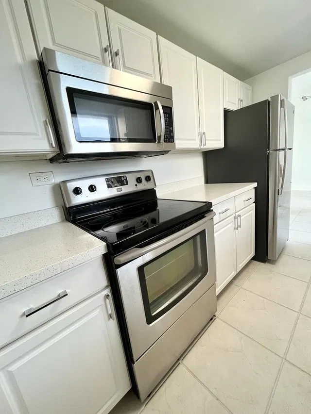 Unit 405 photo 23