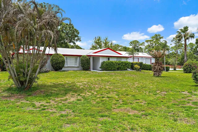  Residence photo 9