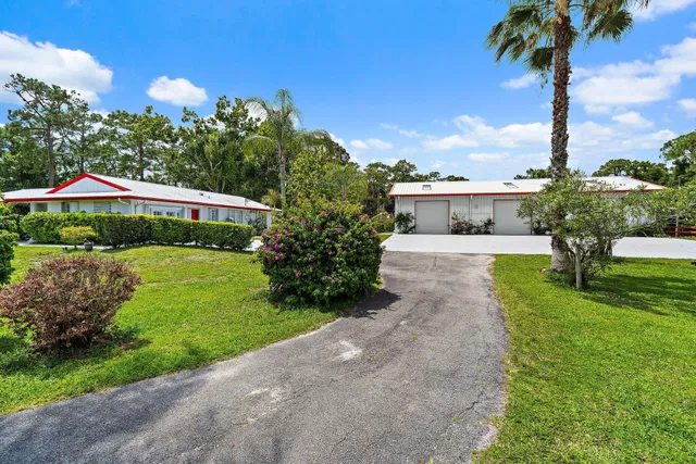  Residence photo 11