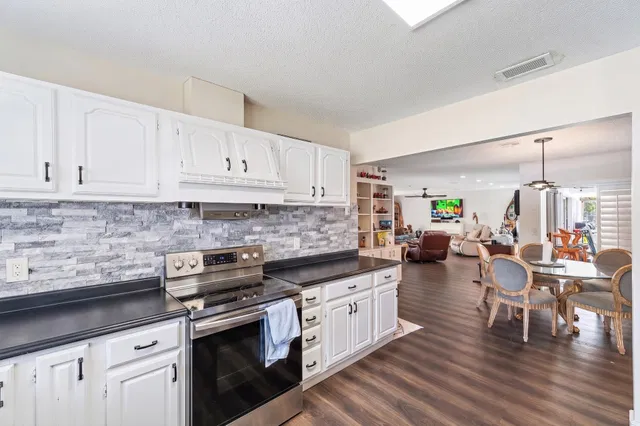  Residence photo 20