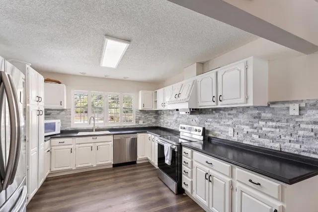  Residence photo 21