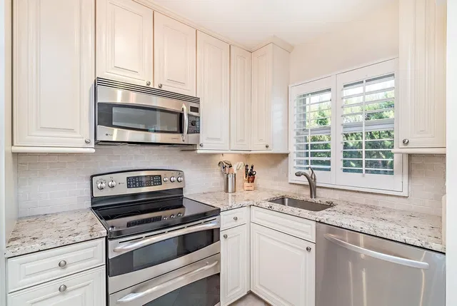 North End Palm Beach Unit 2020 photo 6
