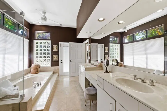 Colonnade Boca Raton Residence photo 22