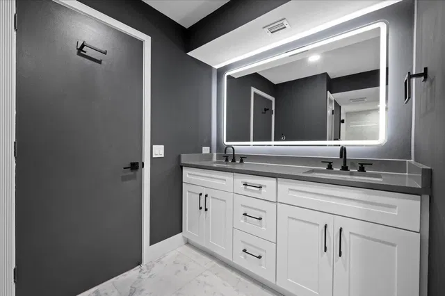 Singer Island Unit 1806 photo 14