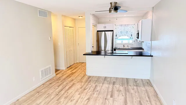 Unit 205 photo 2