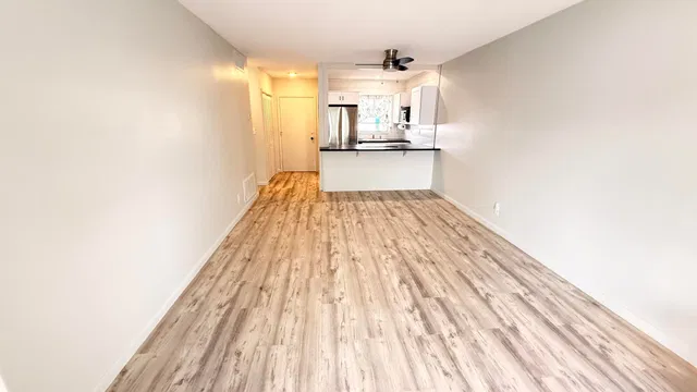 Unit 205 photo 5