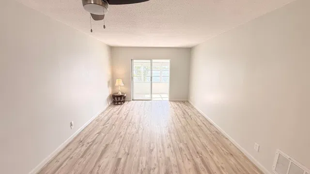 Unit 205 photo 9