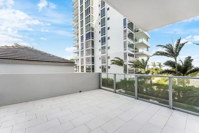 Water Club North Palm Beach Unit 403 photo 29