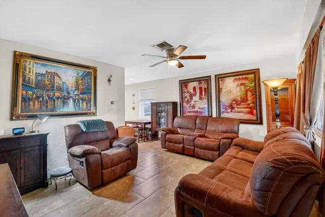 West Palm Beach Residence photo 8