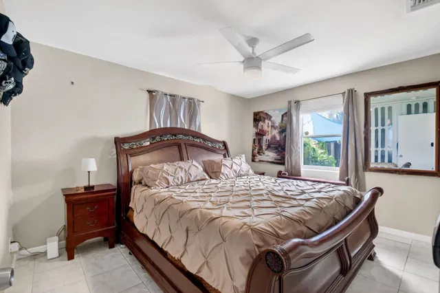 West Palm Beach Residence photo 12