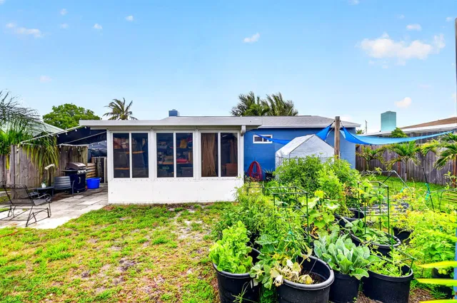 West Palm Beach Residence photo 15