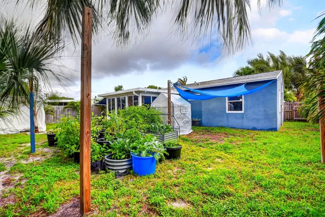 West Palm Beach Residence photo 17