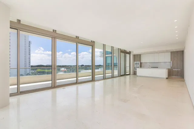 La Clara Palm Beach Unit 504 photo 7