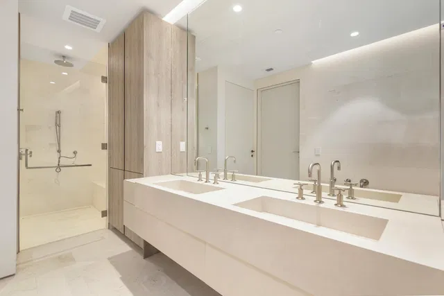 La Clara Palm Beach Unit 504 photo 14