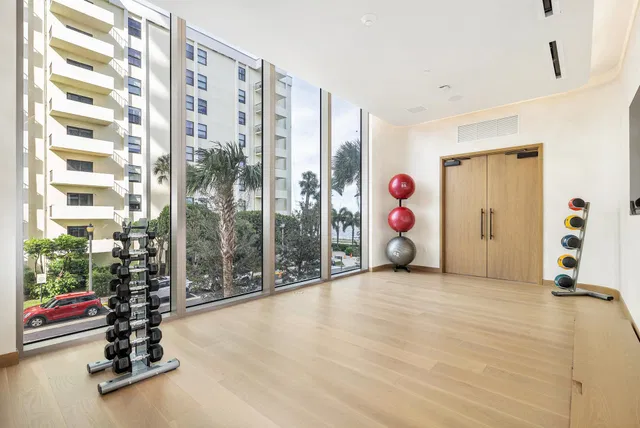 La Clara Palm Beach Unit 504 photo 27