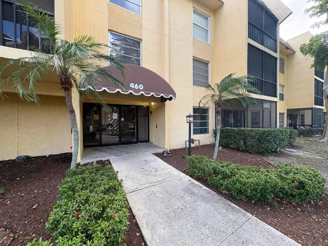 Unit 1100 photo 3