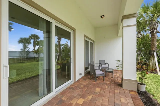 Avenir Residence photo 11