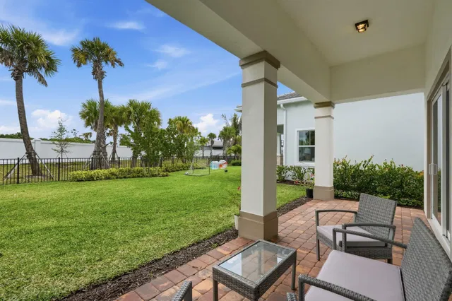 Avenir Residence photo 12