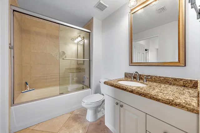 The Montecito Unit 913 photo 15