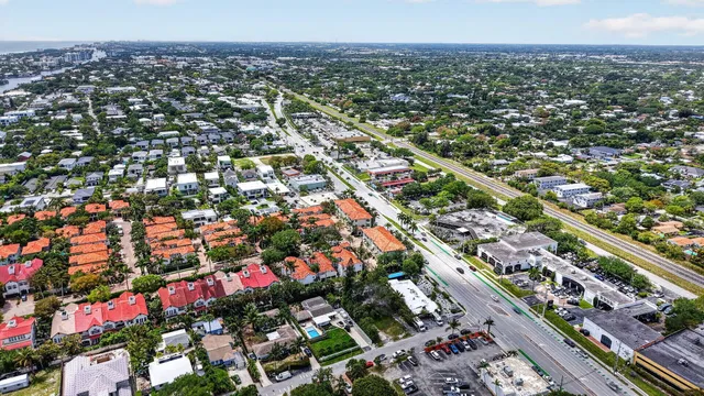 Palm Trail Delray Beach Residence photo 15
