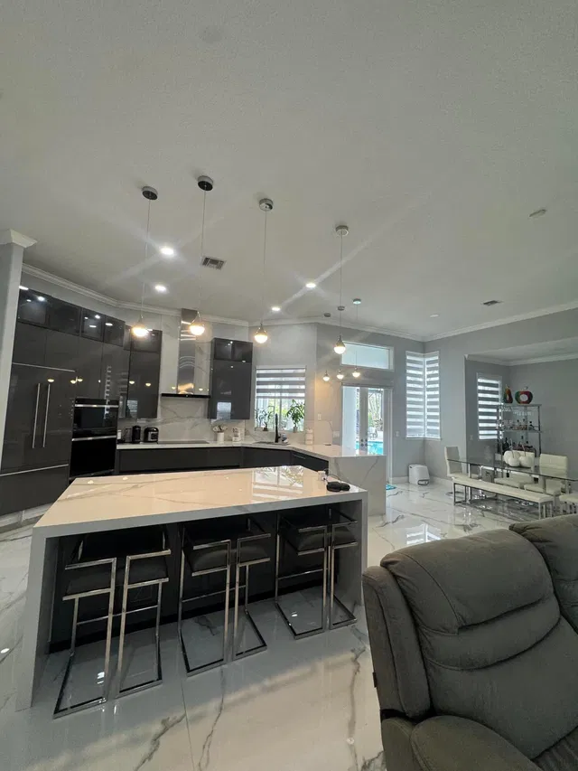 Residence photo 5