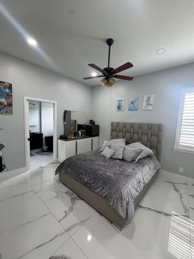 Residence photo 19
