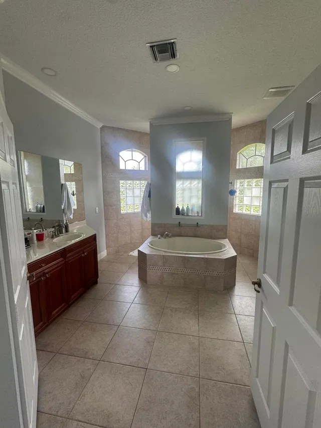 Residence photo 35