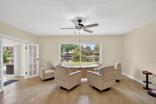 Residence photo 20