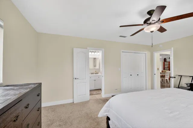 Residence photo 32