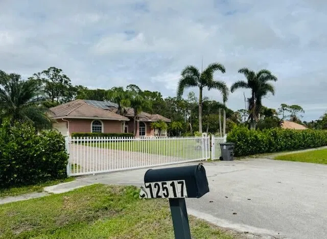 Residence photo 26