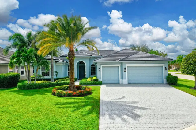 Residence photo 3
