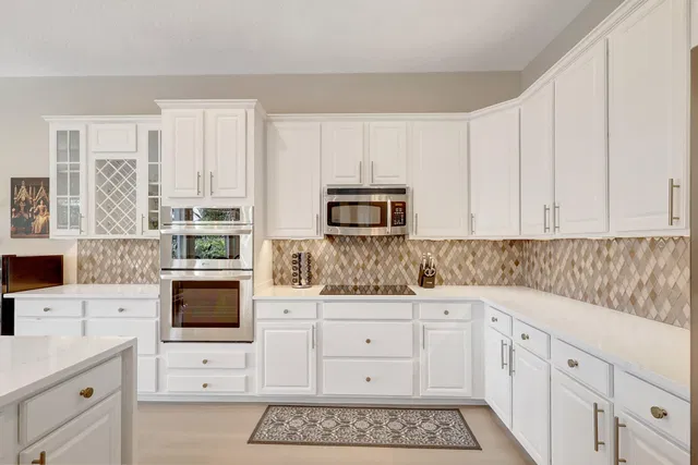 Residence photo 74