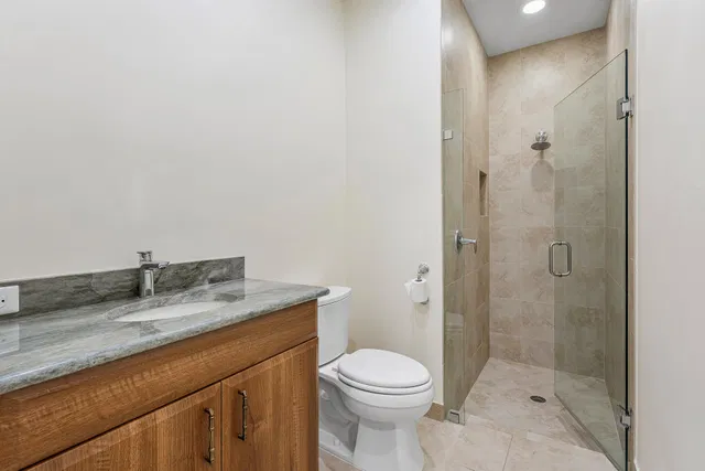 Unit 11 photo 41