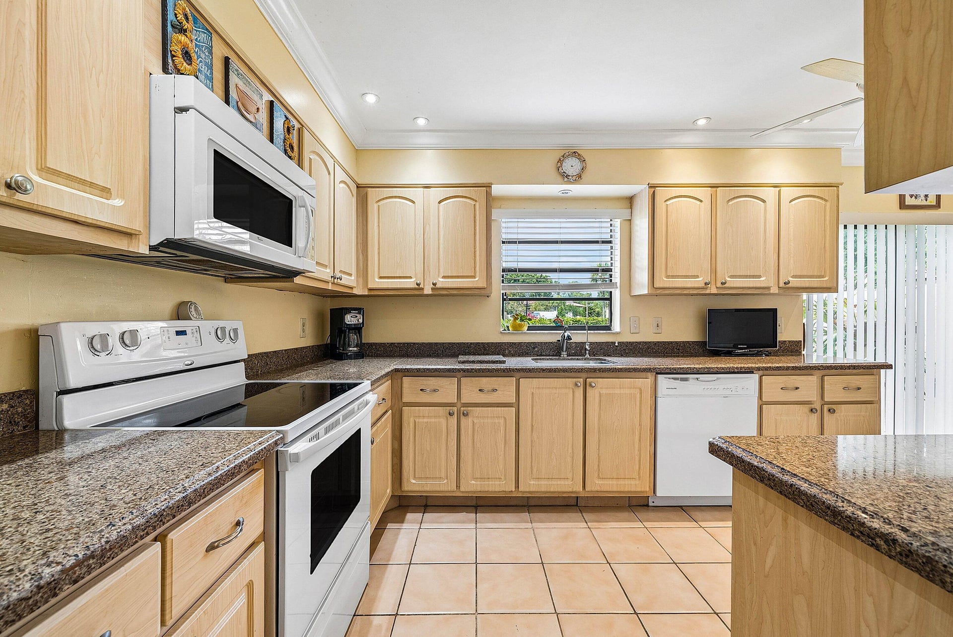 Boca Lago Country Club Homes Unit 18b photo 10