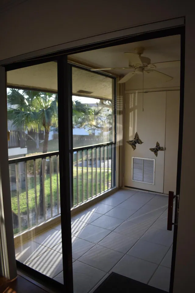 Residence photo 13
