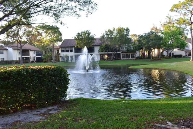 Residence photo 15