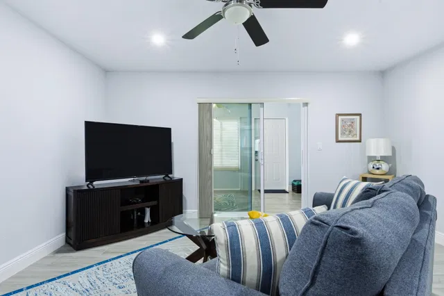 Residence photo 10