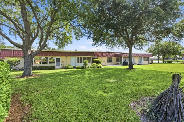 Residence photo 23