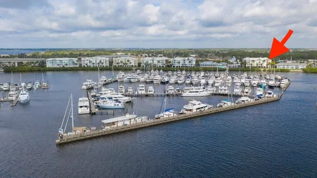 Harborage Yacht Club Unit 403 photo 2