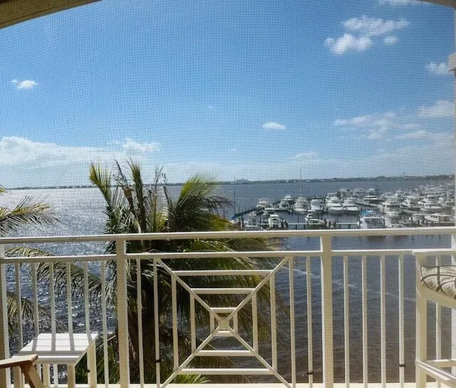 Harborage Yacht Club Unit 403 photo 23
