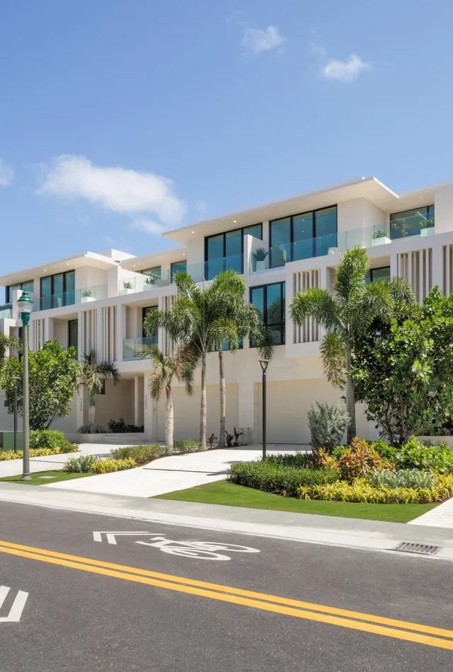 Residence photo 3